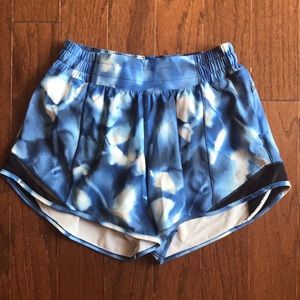 NWOT Lululemon hotty hot shorts!